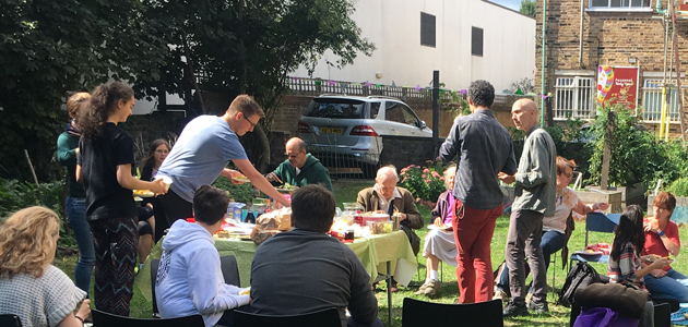 Tottenham Friends hold garden party