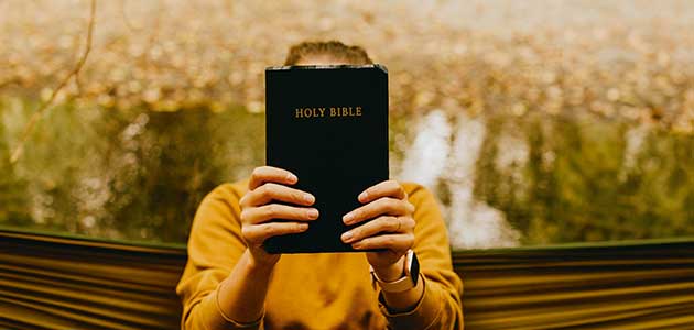 Cracking a book: Elizabeth Coleman on how Quakers should approach the Bible