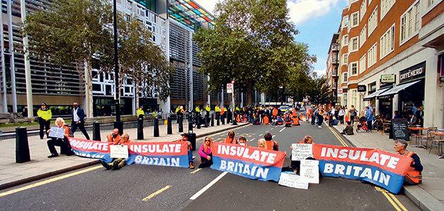 The high road? Insulate Britain by Arne Springorum