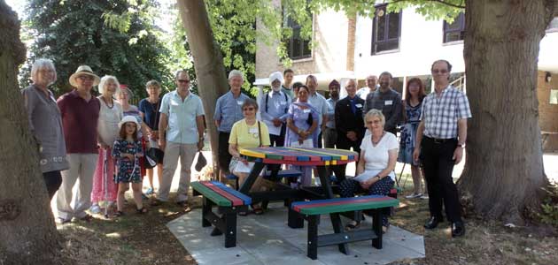 Hitchin Meeting adds ‘Peace Table’ to Peace Garden