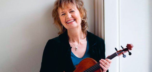 The Quaker Arts Network greeted 2022 with a celebratory concert of songs. John Sheldon was there