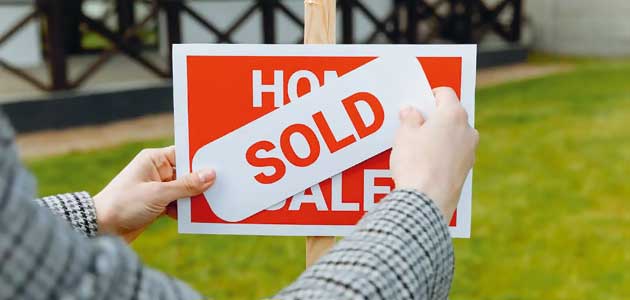 After last week’s letter from 2037 about selling Meeting houses, Keith Braithwaite has one from 2052